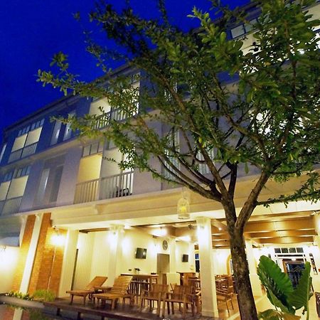 Отель Baan Pimpisa Бангсаре Экстерьер фото
