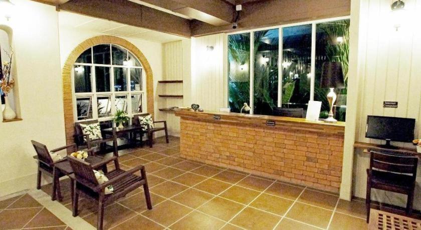 Отель Baan Pimpisa Бангсаре Экстерьер фото